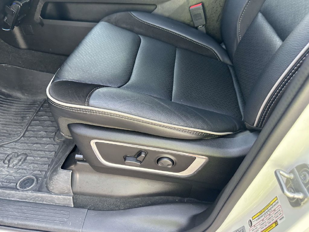 Used 2023 RAM 1500 Laramie AWD/4WD image 21