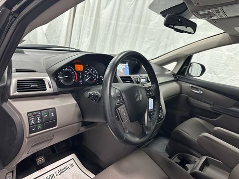 Used 2016 Honda Odyssey Touring Elite image 15