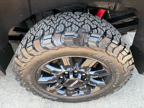 Used 2024 GMC Sierra 3500 AT4 w/ AT4 Premium Plus Package AWD/4WD image 30