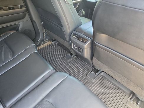 Certified 2024 Nissan Pathfinder Platinum w/ Cargo Package FWD image 11