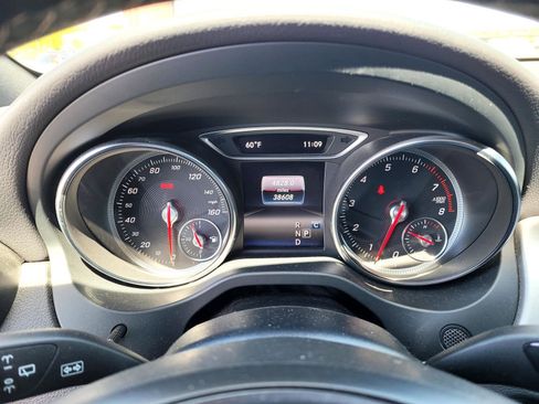 Used 2018 Mercedes-Benz GLA 250 4MATIC image 21
