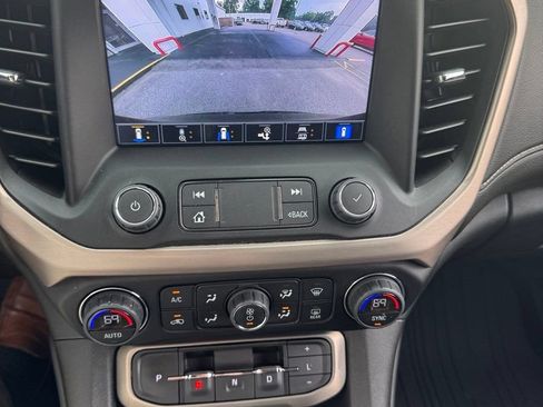 Used 2022 GMC Acadia Denali w/ Black Diamond Edition AWD/4WD image 14