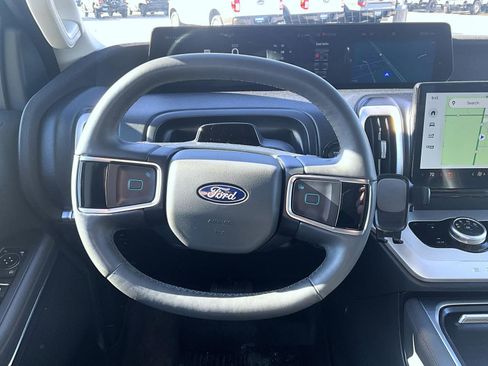 Used 2025 Ford Expedition Max Active image 11