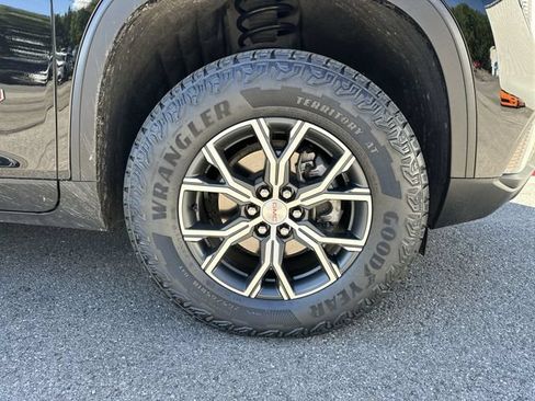 Used 2025 GMC Acadia AT4 w/ Luxury Package AWD/4WD image 21