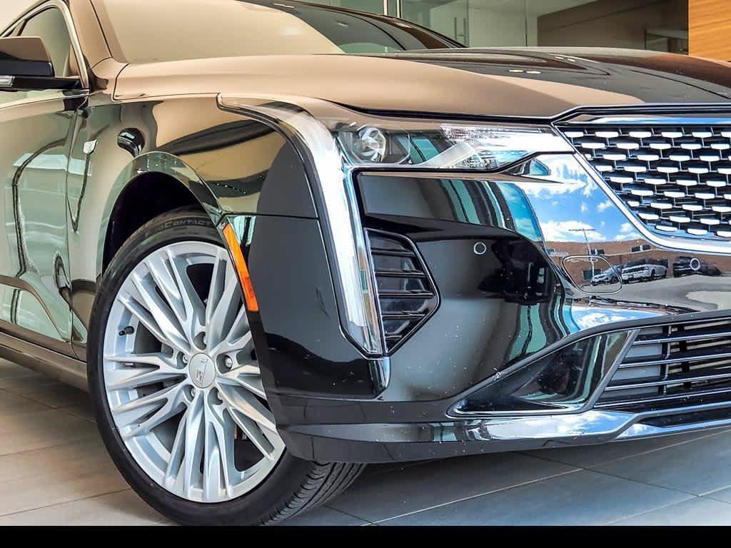 Used 2026 Cadillac CT4 Premium Luxury AWD/4WD image 4
