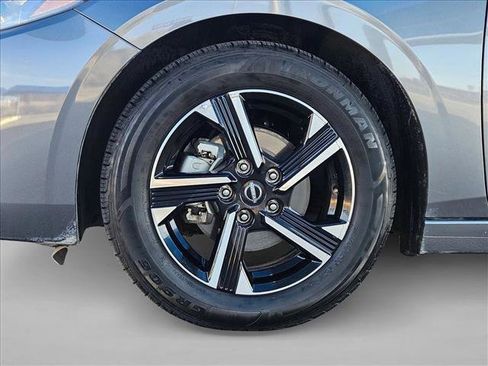 Used 2024 Nissan Sentra SV image 23