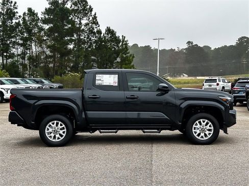 New 2026 Toyota Tacoma SR5 image 9