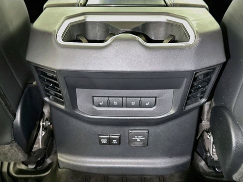 Used 2024 Toyota Tundra Platinum AWD/4WD image 24