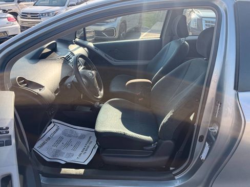 Used 2008 Toyota Yaris 2-Door Hatchback FWD image 17