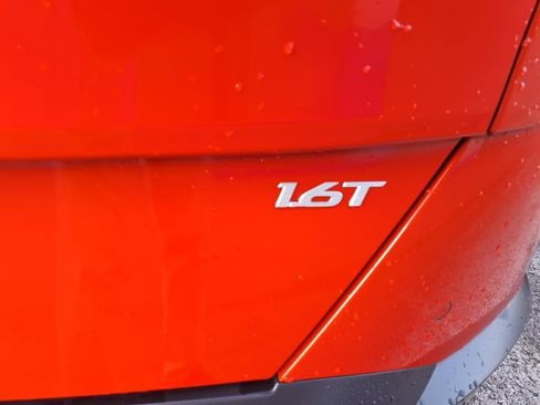 Used 2024 Hyundai Kona Limited image 21