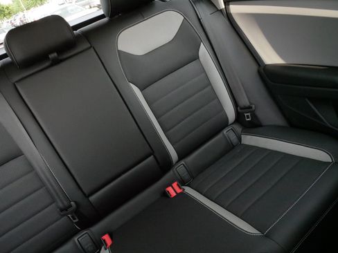 Certified 2023 Volkswagen Taos SEL AWD/4WD image 14
