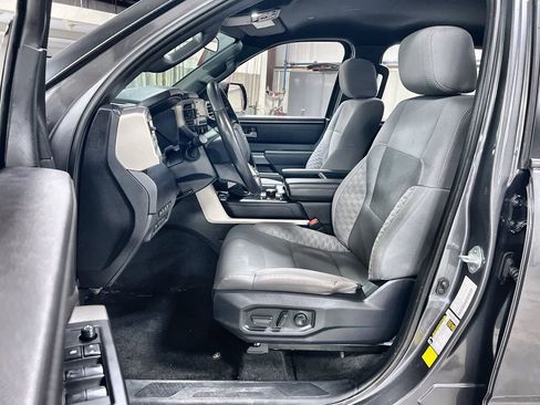 Used 2025 Toyota Tundra SR5 w/ SR5 Convenience Package AWD/4WD image 13