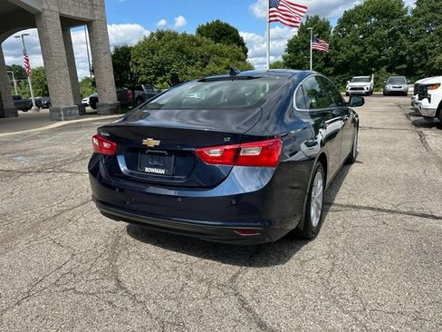 Used 2018 Chevrolet Malibu LT w/ Driver Confidence Package FWD image 5
