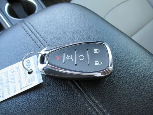 Used 2021 Chevrolet Equinox Premier FWD image 31