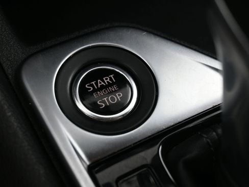 Used 2023 Nissan Sentra SV image 25