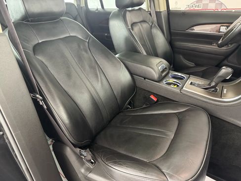 Used 2015 Lincoln MKX AWD w/ Equipment Group 102A image 38