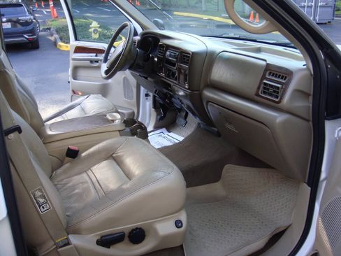 Used 2001 Ford Excursion Limited AWD/4WD image 14