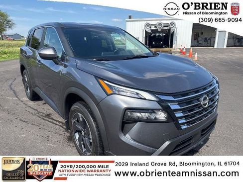 Certified 2025 Nissan Rogue SV FWD image 1
