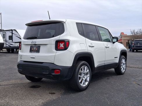 Used 2023 Jeep Renegade Latitude image 24