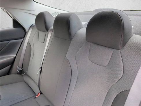 New 2026 Hyundai Elantra SE FWD image 17