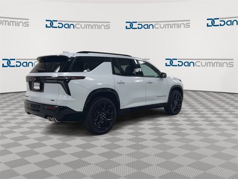 New 2026 Chevrolet Traverse RS w/ LPO, Floor Liner Package image 8