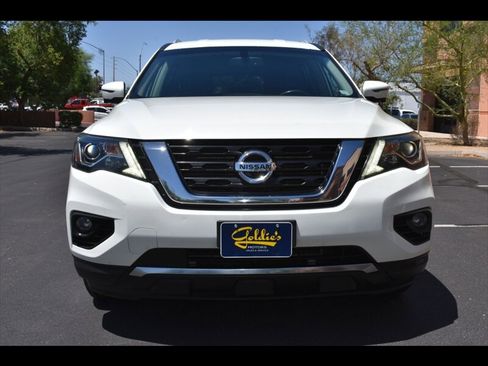 Used 2017 Nissan Pathfinder SL FWD image 8