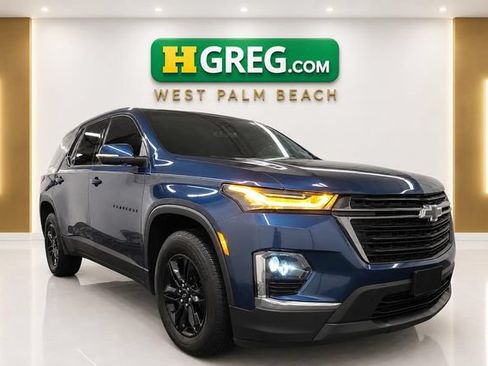 Used 2023 Chevrolet Traverse LS w/ Midnight/Sport Edition FWD image 4