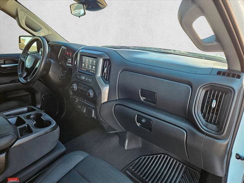 Certified 2024 Chevrolet Silverado 1500 Custom image 18