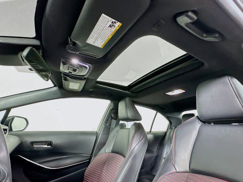 Certified 2025 Toyota Corolla XSE FWD image 22