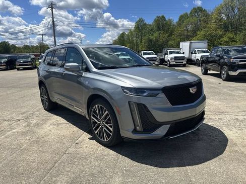 Used 2023 Cadillac XT6 Sport AWD/4WD image 11