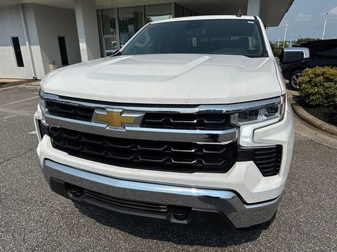 Used 2025 Chevrolet Silverado 1500 LT w/ Protection Package AWD/4WD image 2