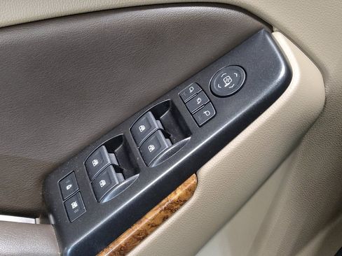 Used 2020 Chevrolet Suburban Premier AWD/4WD image 27