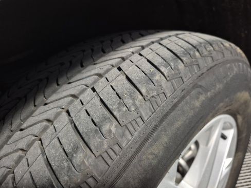 Used 2023 Chevrolet Equinox LT w/ LPO, Floor Liner Package image 26