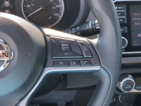 Used 2020 Nissan Kicks SV image 19