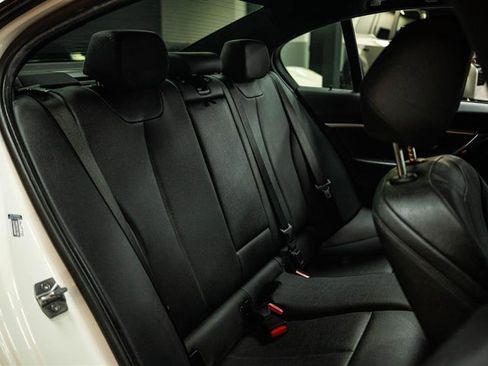 Used 2016 BMW 328i Sedan RWD image 11