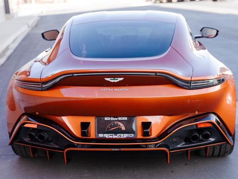 Used 2020 Aston Martin V8 Vantage Coupe image 10