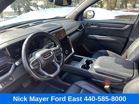 Used 2024 GMC Acadia Elevation image 17