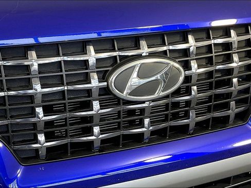 Certified 2026 Hyundai Venue SEL FWD image 31