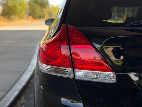 Used 2011 Toyota Venza AWD image 14