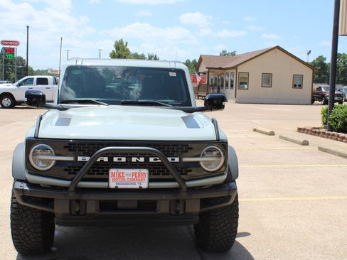 Used 2021 Ford Bronco First Edition AWD/4WD image 3