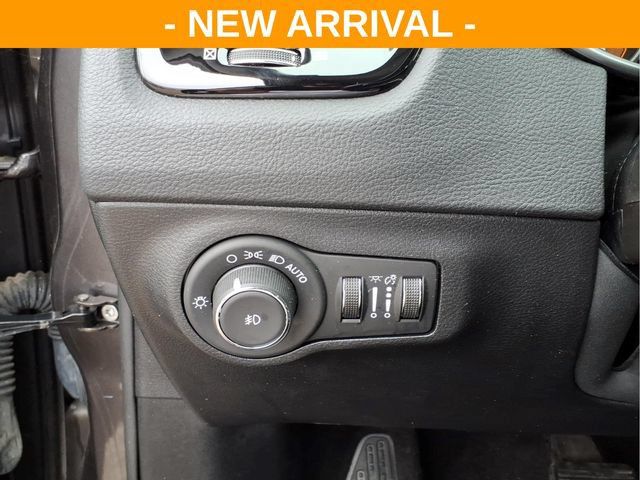Used 2019 Jeep Compass Limited AWD/4WD image 17