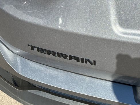 Used 2021 GMC Terrain SLE w/ Driver Convenience Package image 14