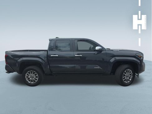 Used 2024 Toyota Tacoma Limited AWD/4WD image 2