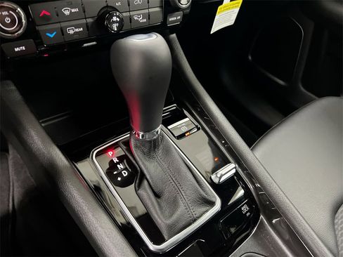 New 2026 Jeep Compass Latitude image 15