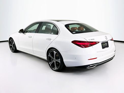 Used 2025 Mercedes-Benz C 300 Sedan image 5