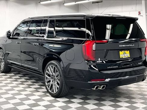 Used 2025 GMC Yukon XL Denali Ultimate AWD/4WD image 2