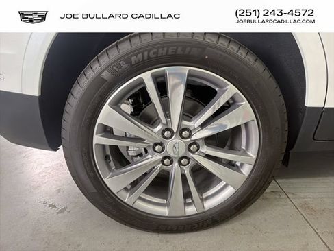 New 2026 Cadillac XT5 Premium Luxury w/ Driver Assist Package FWD image 9