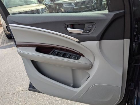 Used 2016 Acura MDX SH-AWD image 19