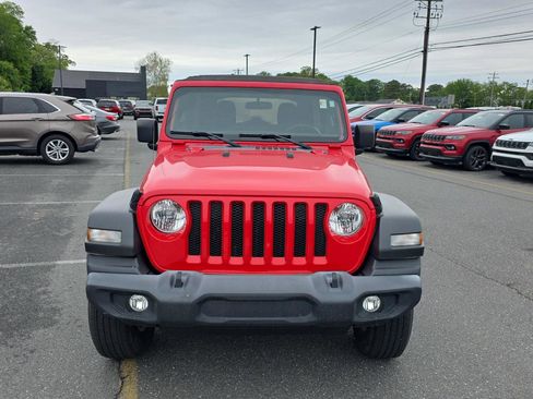 Used 2022 Jeep Wrangler Unlimited Sport AWD/4WD image 2