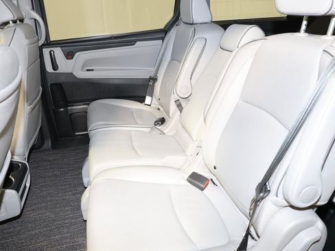Used 2022 Honda Odyssey Elite image 25